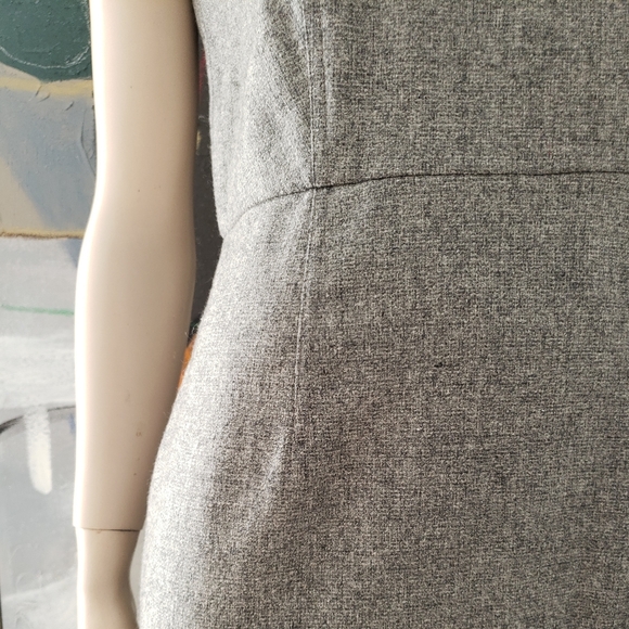 🎈Host Pick🎈Vera Wang | Sheath Dress with Sequin Details - Picture 7 of 10